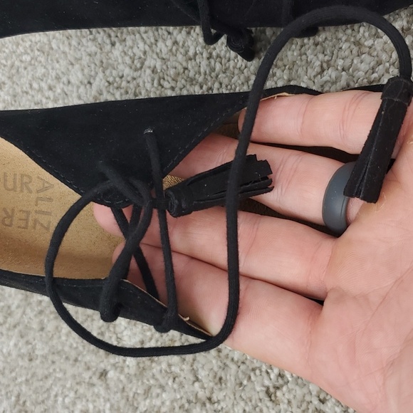 Elegant Black Women's Heels - Picture 10 of 11